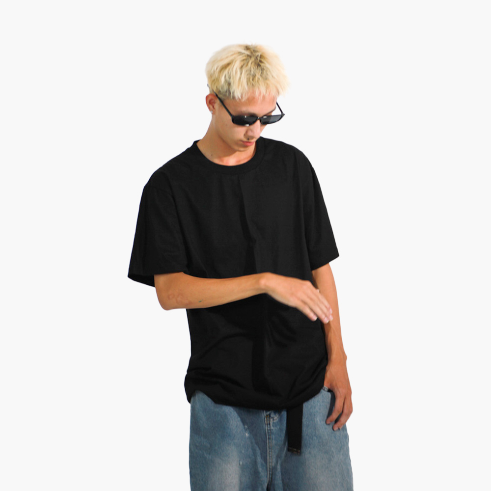 ร้านสกรีนเสื้อ ระยอง รูปคนใส่เสื้อจริง รุ่น COMB30