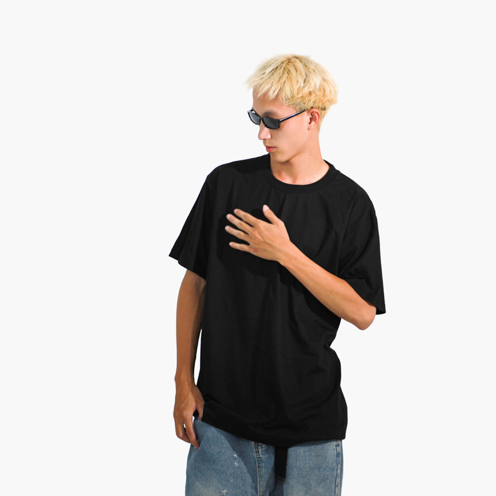ร้านสกรีนเสื้อ นราธิวาส รูปคนใส่เสื้อจริง รุ่น COMB30