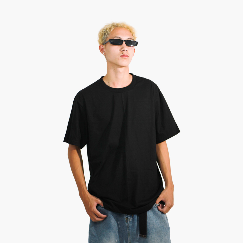 ร้านสกรีนเสื้อ สมุทรสาคร รูปคนใส่เสื้อจริง รุ่น COMB30