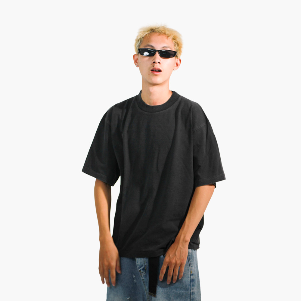 รับสกรีนเสื้อ พะเยา รูปคนใส่เสื้อจริง รุ่น SAVAGE BOXY