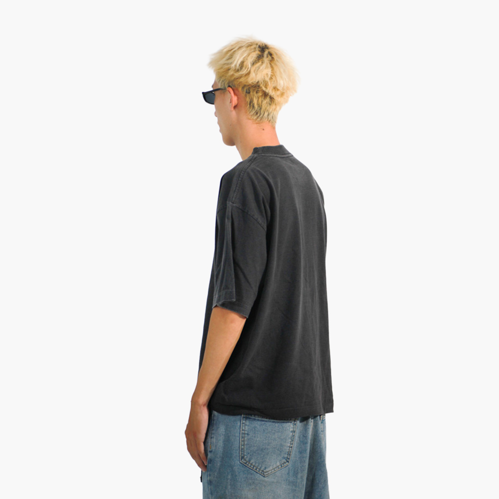 สกรีนเสื้อ ลำพูน รูปคนใส่เสื้อจริง รุ่น SAVAGE BOXY