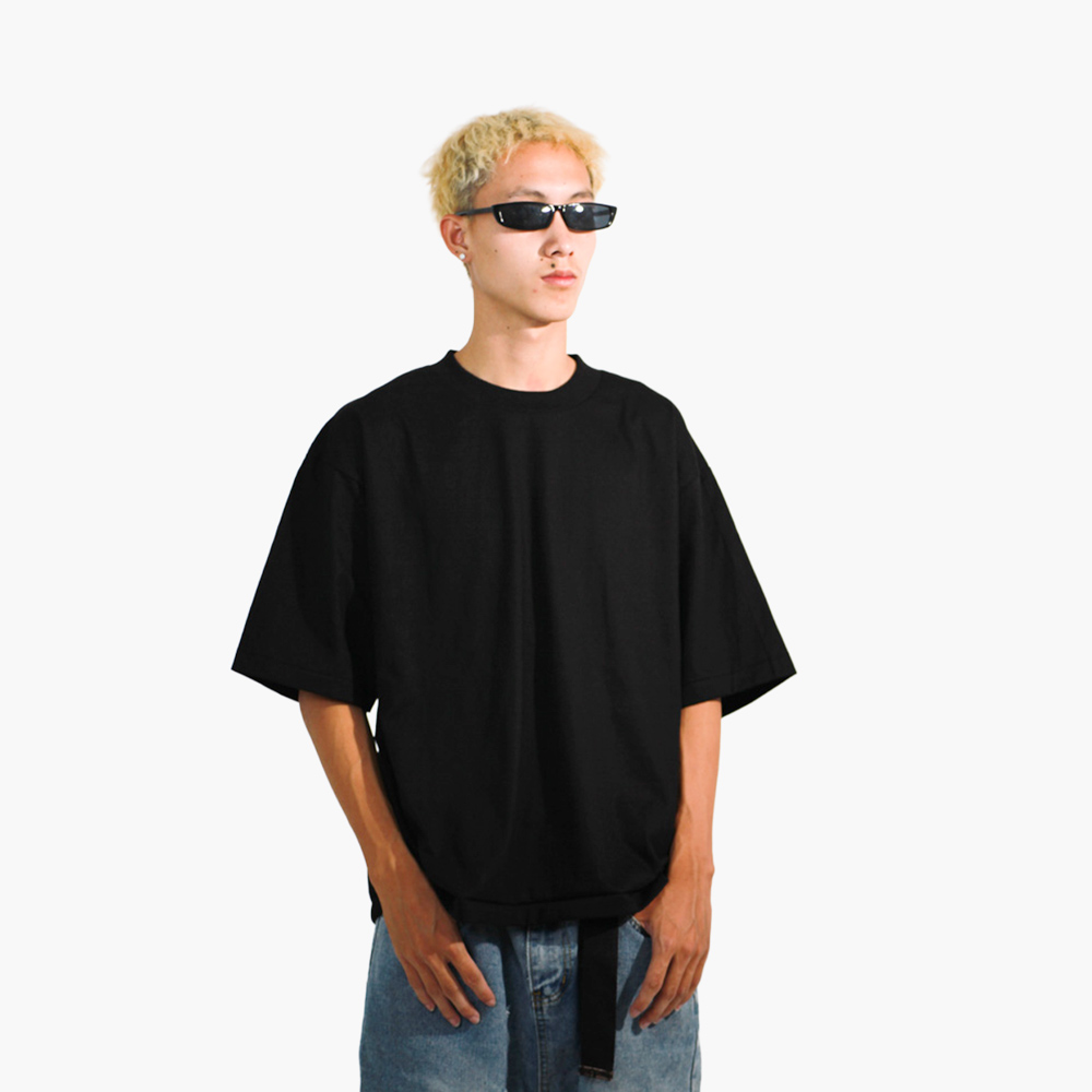 สกรีนเสื้อ แม่ฮ่องสอน รูปคนใส่เสื้อจริง รุ่น SAVAGE BOXY