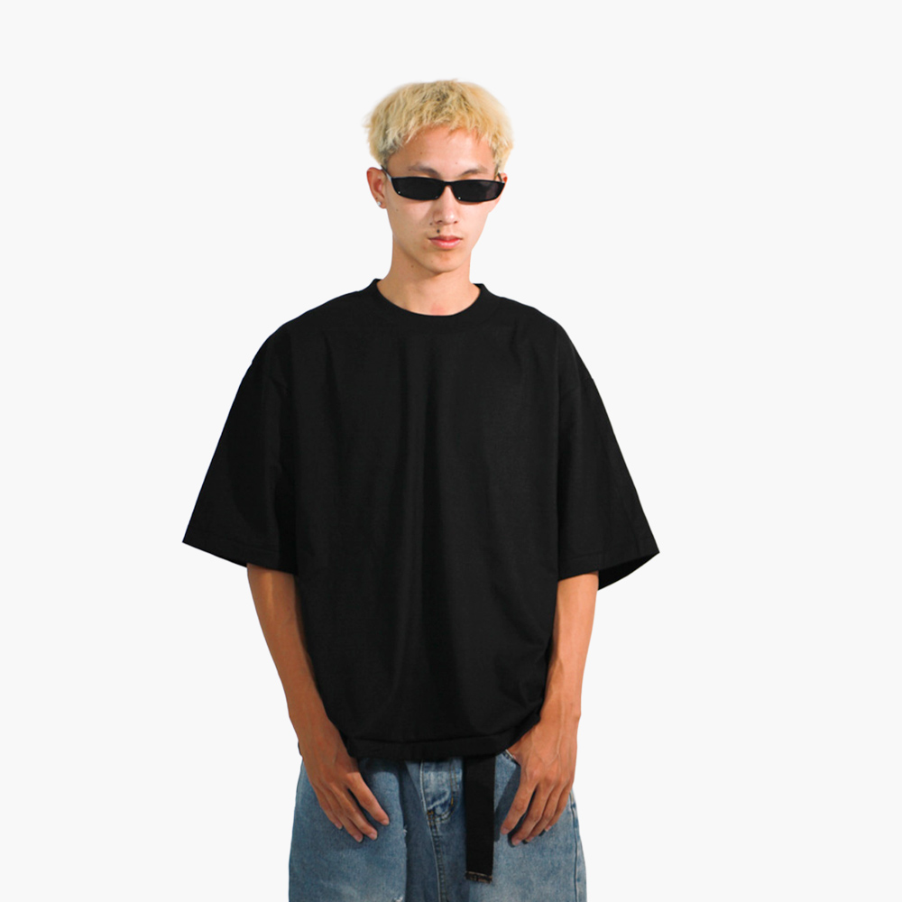 รับสกรีนเสื้อ สระแก้ว รูปคนใส่เสื้อจริง รุ่น SAVAGE BOXY