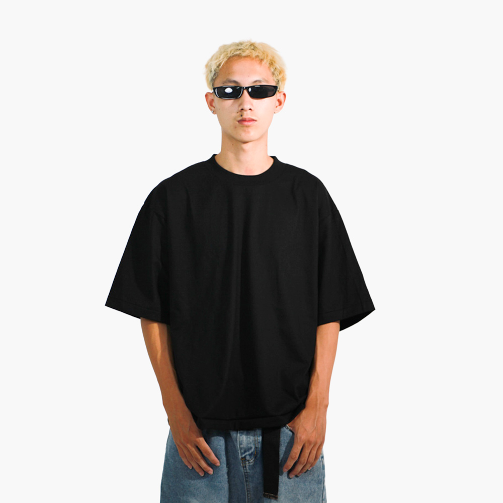ร้านสกรีนเสื้อ เพชรบูรณ์ รูปคนใส่เสื้อจริง รุ่น SAVAGE BOXY