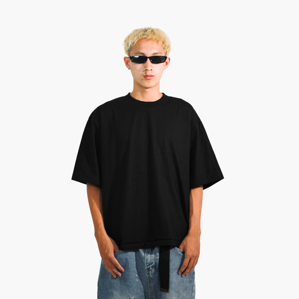 ร้านสกรีนเสื้อ ยโสธร รูปคนใส่เสื้อจริง รุ่น SAVAGE BOXY