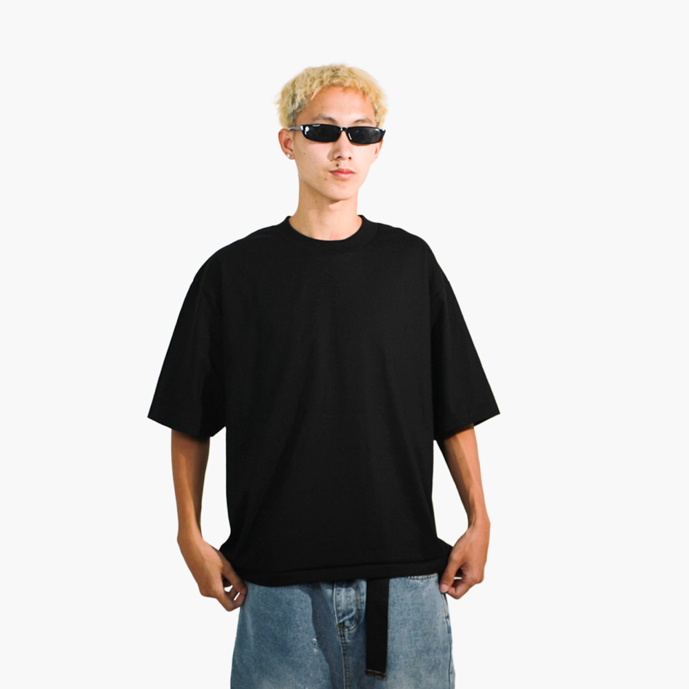 รับสกรีนเสื้อ สิงห์บุรี รูปคนใส่เสื้อจริง รุ่น SAVAGE BOXY