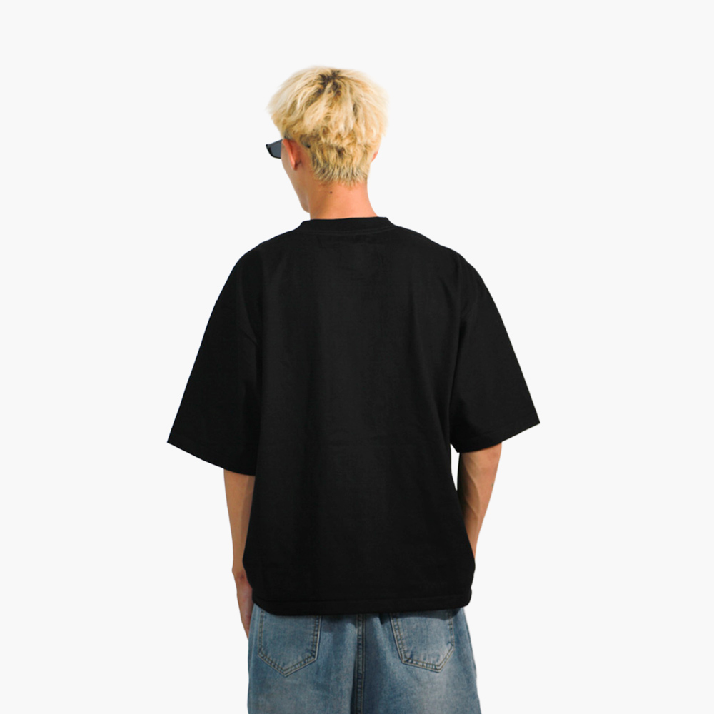 ร้านสกรีนเสื้อ ลำพูน รูปคนใส่เสื้อจริง รุ่น SAVAGE BOXY