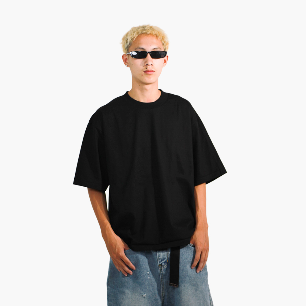 รับสกรีนเสื้อ ภาคตะวันออก รูปคนใส่เสื้อจริง รุ่น SAVAGE BOXY