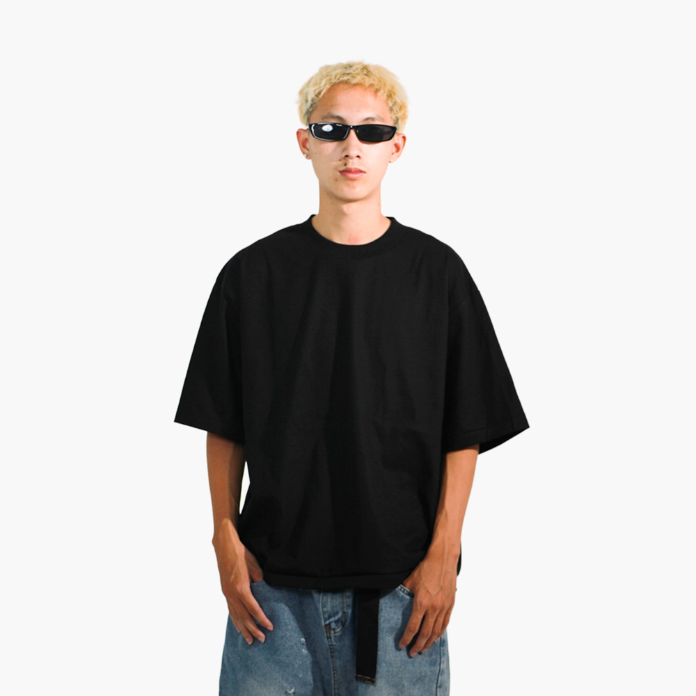 รับสกรีนเสื้อ มหาสารคาม รูปคนใส่เสื้อจริง รุ่น SAVAGE BOXY