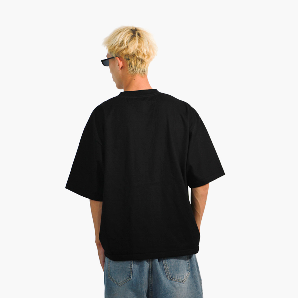 รับสกรีนเสื้อ ปราจีนบุรี รูปคนใส่เสื้อจริง รุ่น SAVAGE BOXY