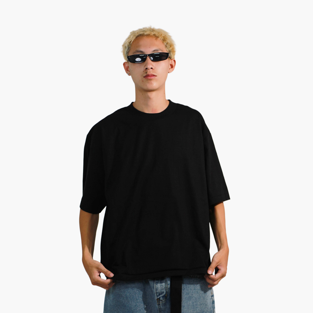 รับสกรีนเสื้อ ลพบุรี รูปคนใส่เสื้อจริง รุ่น SAVAGE BOXY