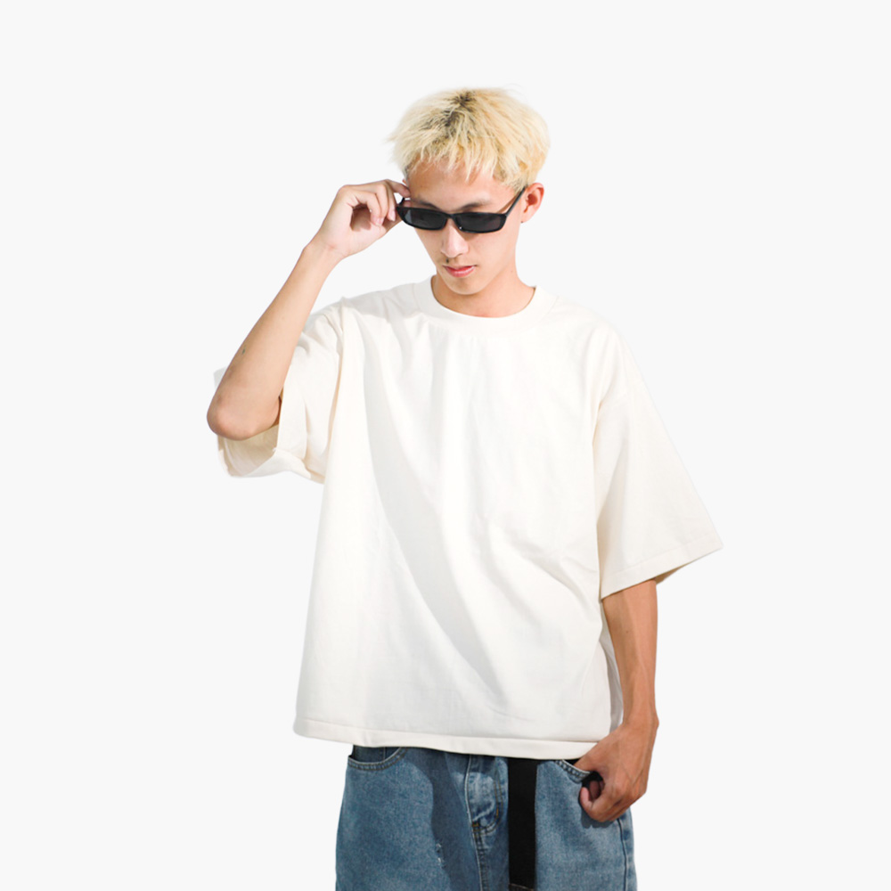 รับสกรีนเสื้อ ยโสธร รูปคนใส่เสื้อจริง รุ่น SAVAGE BOXY