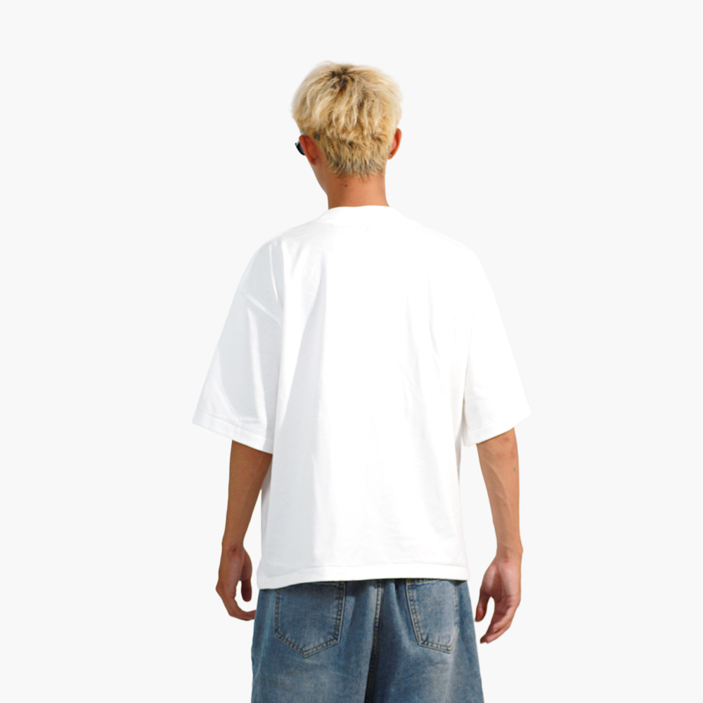 สกรีนเสื้อราคาถูก พะเยา รูปคนใส่เสื้อจริง รุ่น SAVAGE BOXY