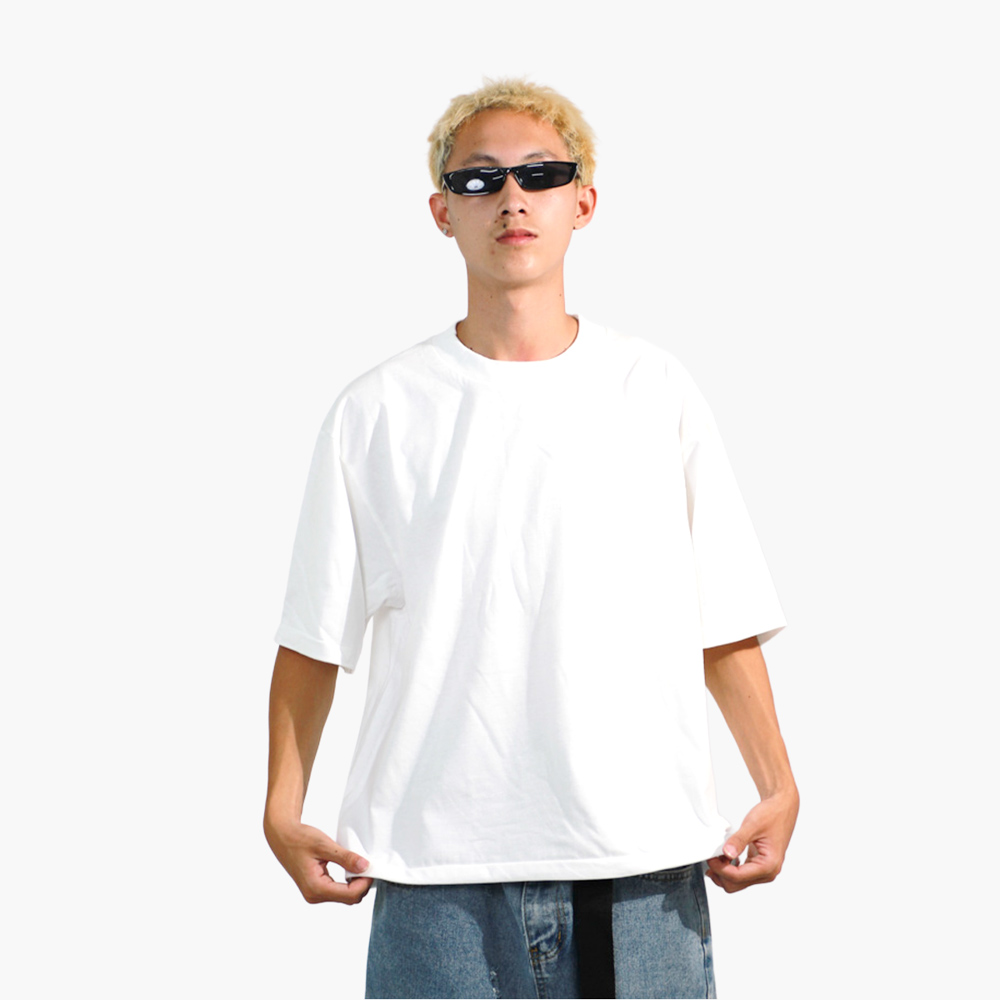 รับสกรีนเสื้อ พิจิตร รูปคนใส่เสื้อจริง รุ่น SAVAGE BOXY