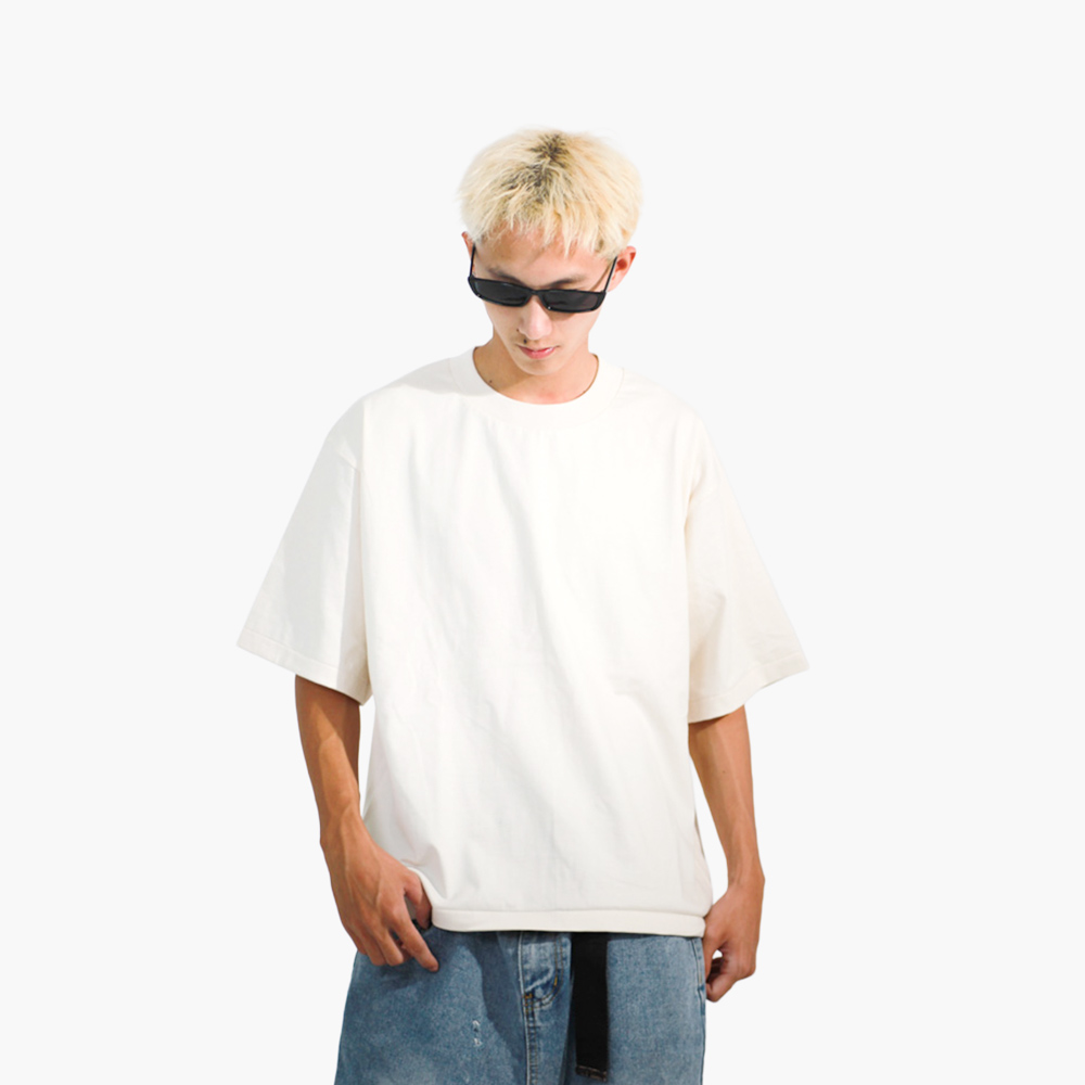 รับสกรีนเสื้อ น่าน รูปคนใส่เสื้อจริง รุ่น SAVAGE BOXY