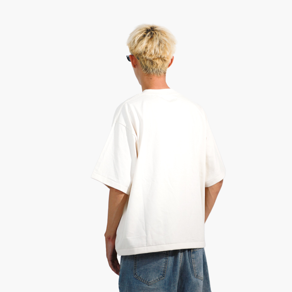สกรีนเสื้อ สุโขทัย รูปคนใส่เสื้อจริง รุ่น SAVAGE BOXY