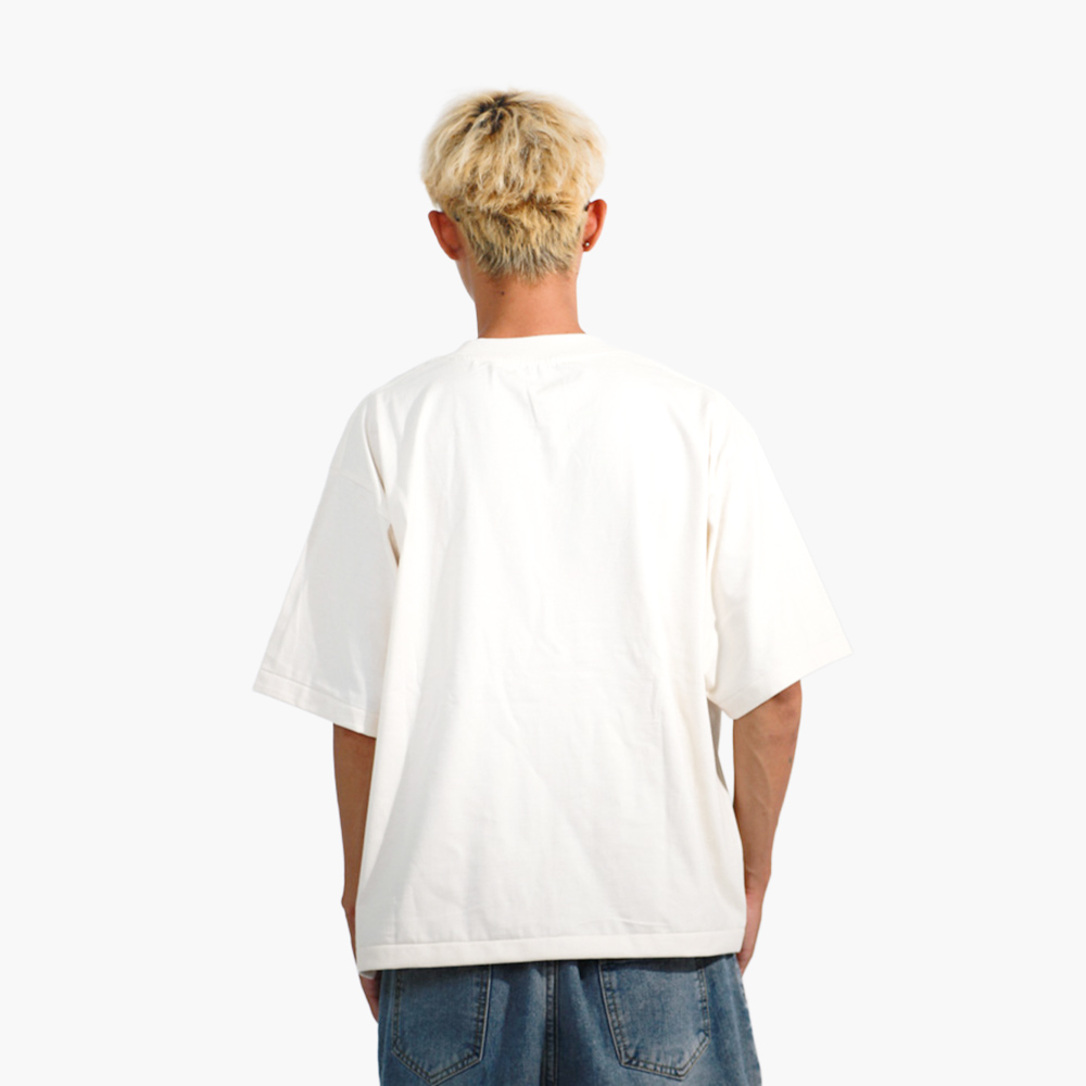 สกรีนเสื้อ พะเยา รูปคนใส่เสื้อจริง รุ่น SAVAGE BOXY