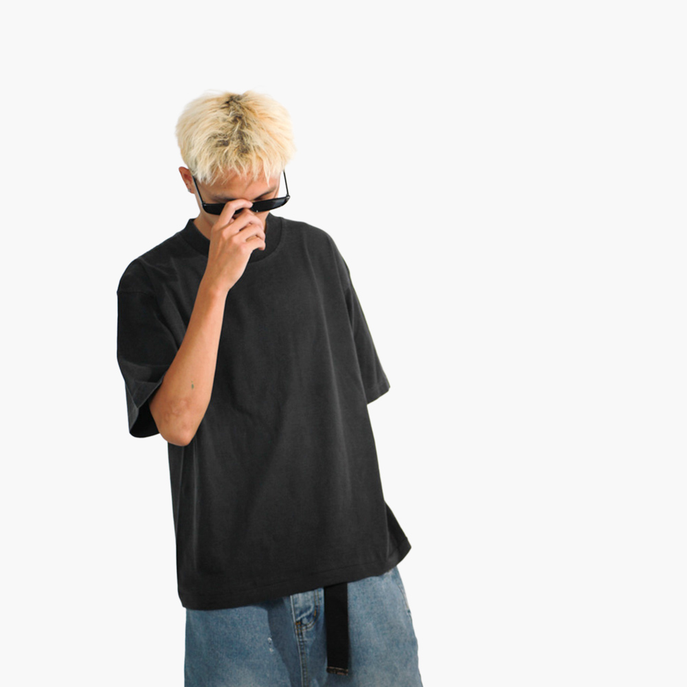 เสื้อยืดพร้อมสกรีน ลำปาง รูปคนใส่เสื้อจริง รุ่น SAVAGE BOXY