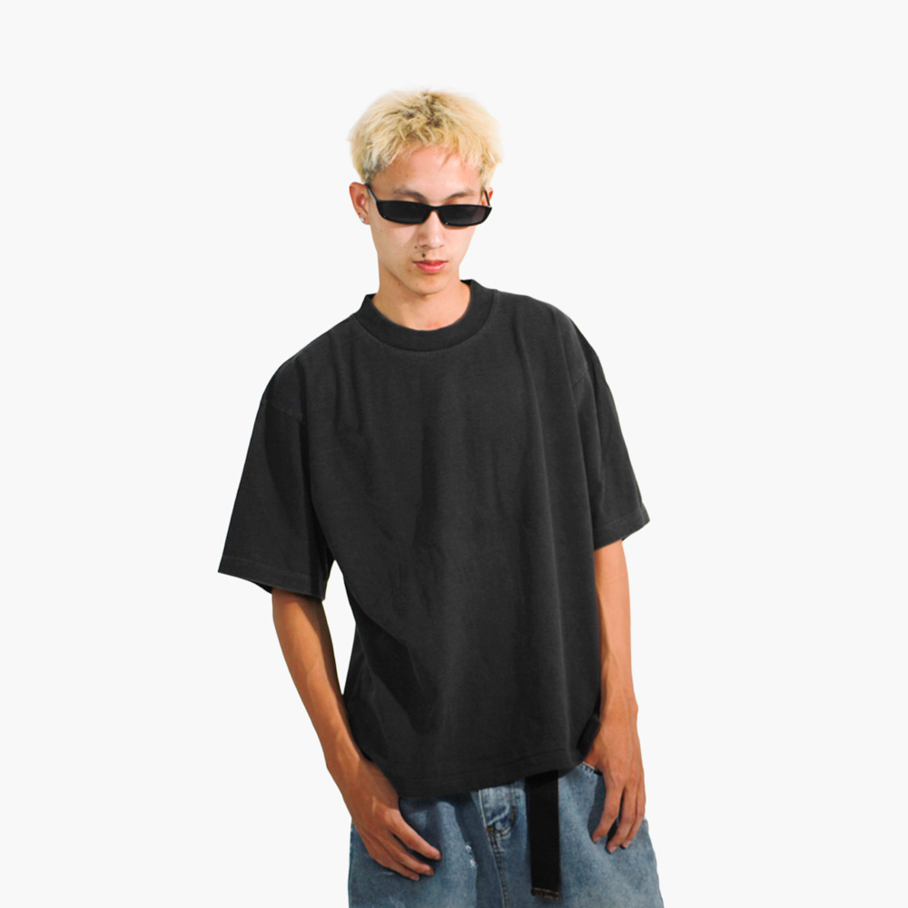 รับสกรีนเสื้อ ขอนแก่น รูปคนใส่เสื้อจริง รุ่น SAVAGE BOXY
