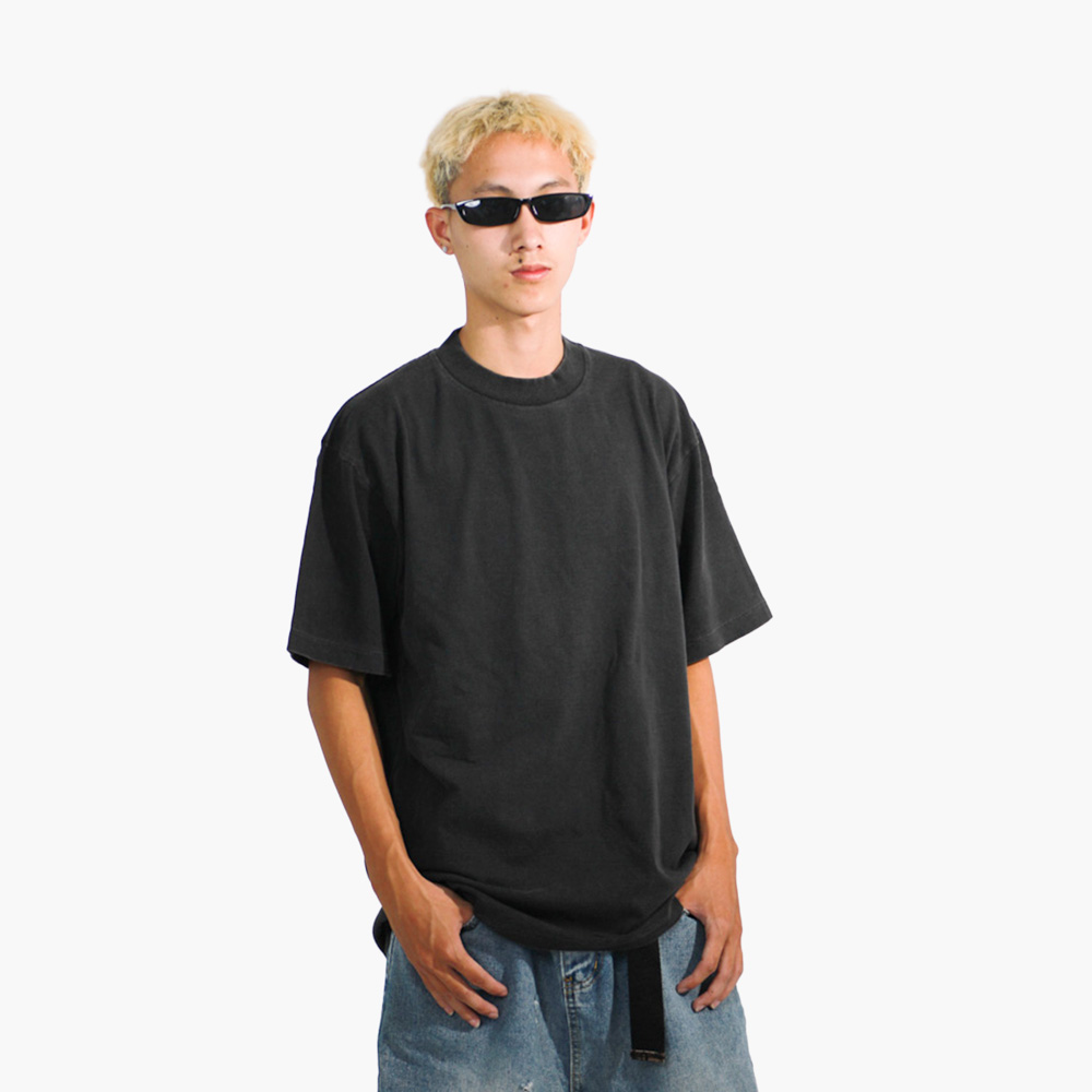 สกรีนเสื้อ ตาก รูปคนใส่เสื้อจริง รุ่น SAVAGE OVERSIZE