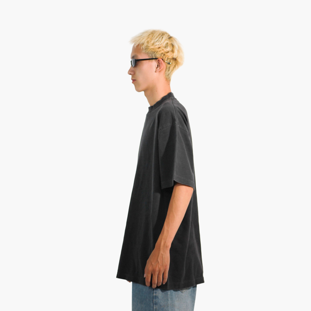 รับสกรีนเสื้อ เชียงราย รูปคนใส่เสื้อจริง รุ่น SAVAGE OVERSIZE