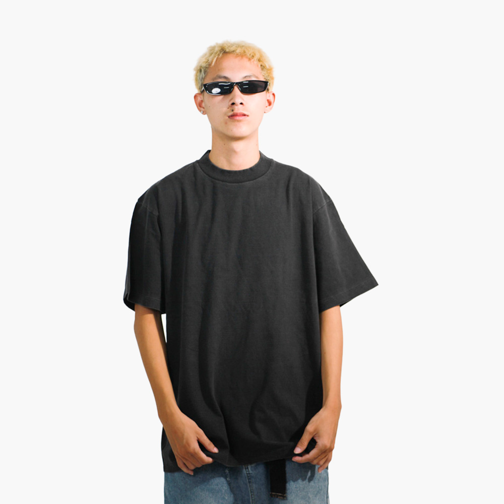 สกรีนเสื้อด่วน พิจิตร รูปคนใส่เสื้อจริง รุ่น SAVAGE OVERSIZE