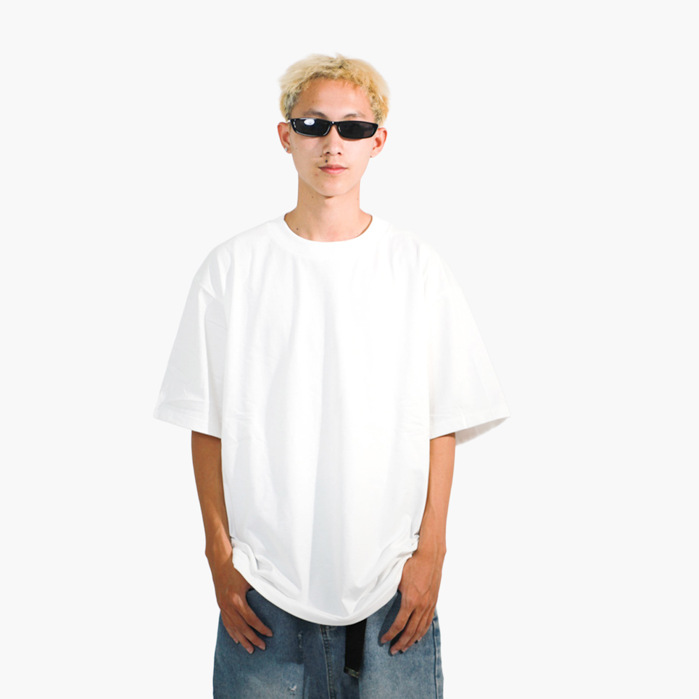 รับสกรีนเสื้อ ยโสธร รูปคนใส่เสื้อจริง รุ่น SAVAGE OVERSIZE