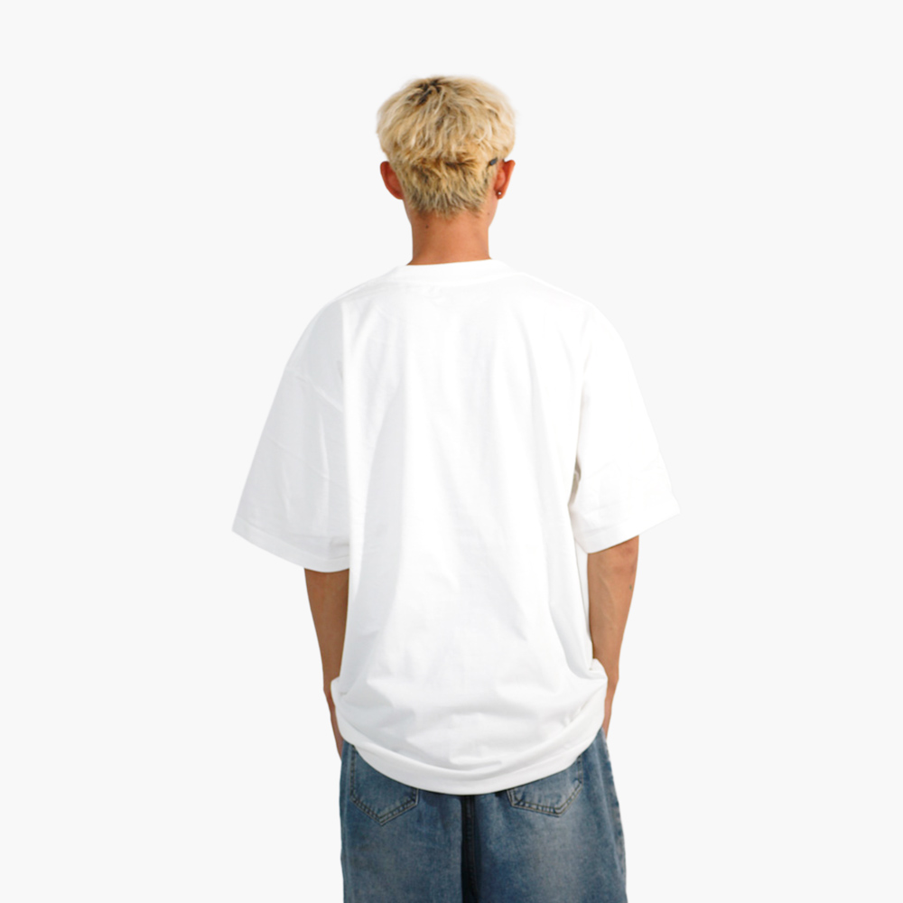สกรีนเสื้อ น่าน รูปคนใส่เสื้อจริง รุ่น SAVAGE OVERSIZE