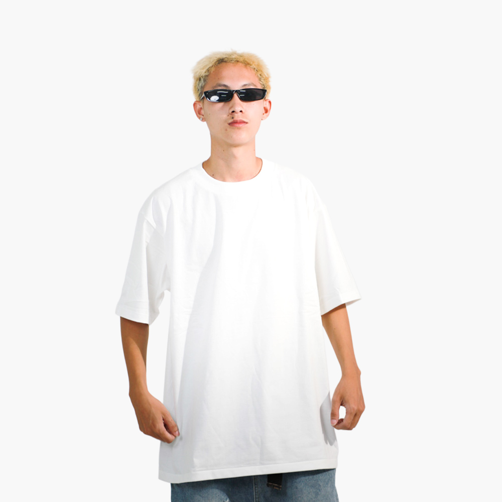 รับสกรีนเสื้อ สงขลา รูปคนใส่เสื้อจริง รุ่น SAVAGE OVERSIZE