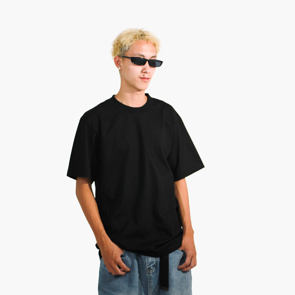 เสื้อยืดพร้อมสกรีน น่าน รูปคนใส่เสื้อจริง รุ่น SAVAGE OVERSIZE