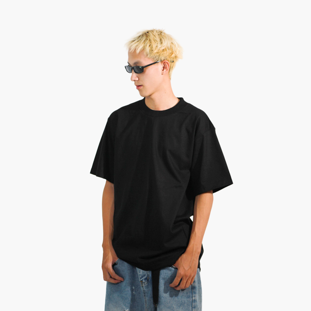 สกรีนเสื้อไม่มีขั้นต่ำ สุโขทัย รูปคนใส่เสื้อจริง รุ่น SAVAGE OVERSIZE