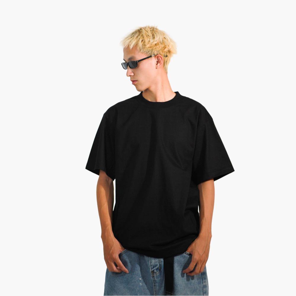 สกรีนเสื้อด่วน แพร่ รูปคนใส่เสื้อจริง รุ่น SAVAGE OVERSIZE