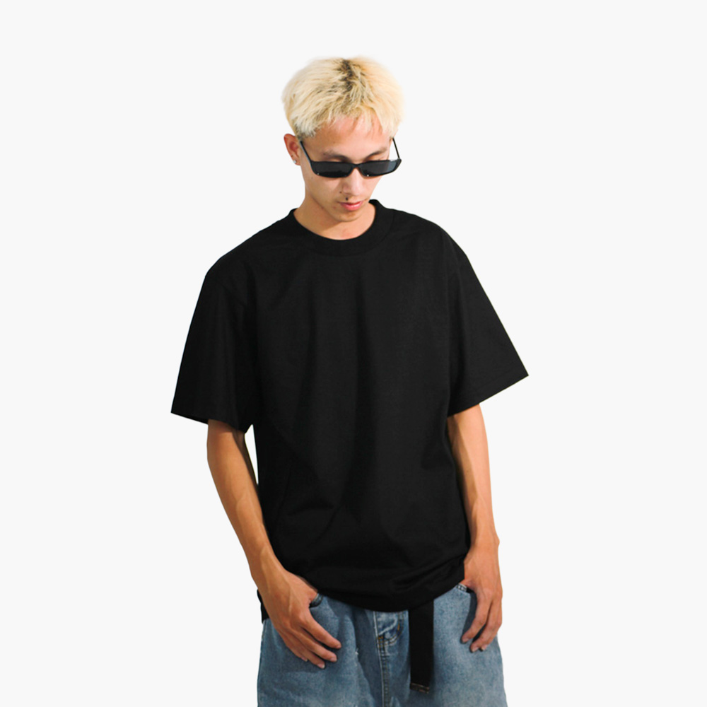 ร้านสกรีนเสื้อ อุตรดิตถ์ รูปคนใส่เสื้อจริง รุ่น SAVAGE OVERSIZE