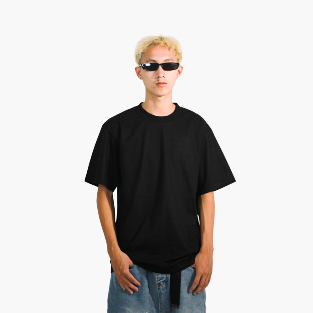 สกรีนเสื้อ 1 ตัว ลพบุรี รูปคนใส่เสื้อจริง รุ่น SAVAGE OVERSIZE