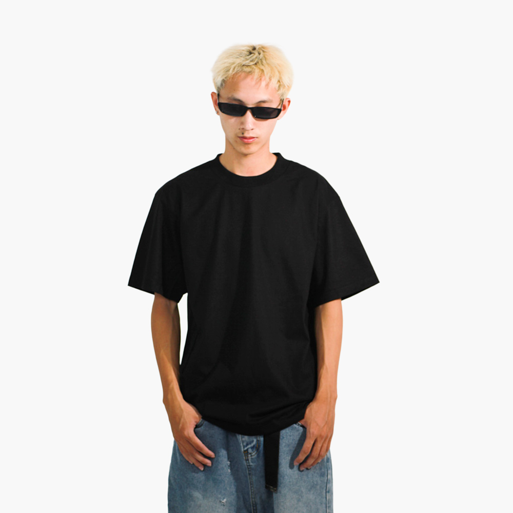 สกรีนเสื้อด่วน พะเยา รูปคนใส่เสื้อจริง รุ่น SAVAGE OVERSIZE