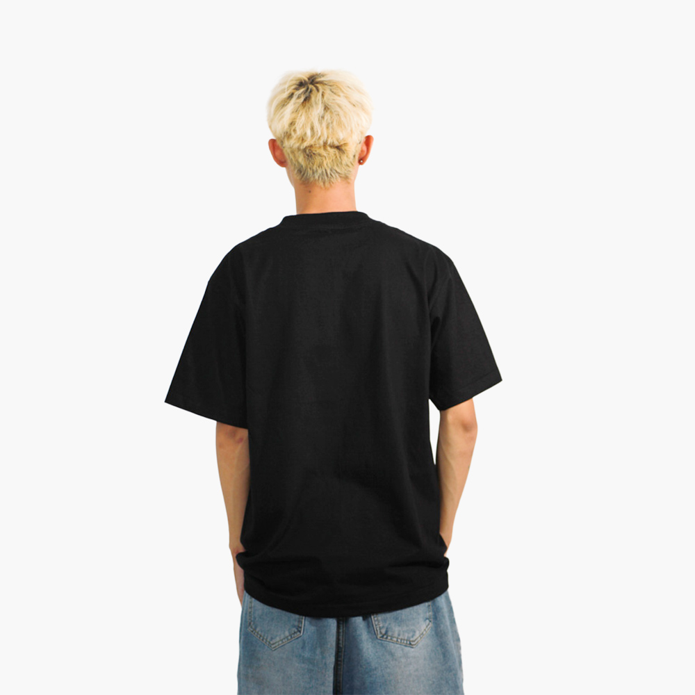 ร้านสกรีนเสื้อ สุพรรณบุรี รูปคนใส่เสื้อจริง รุ่น SAVAGE OVERSIZE