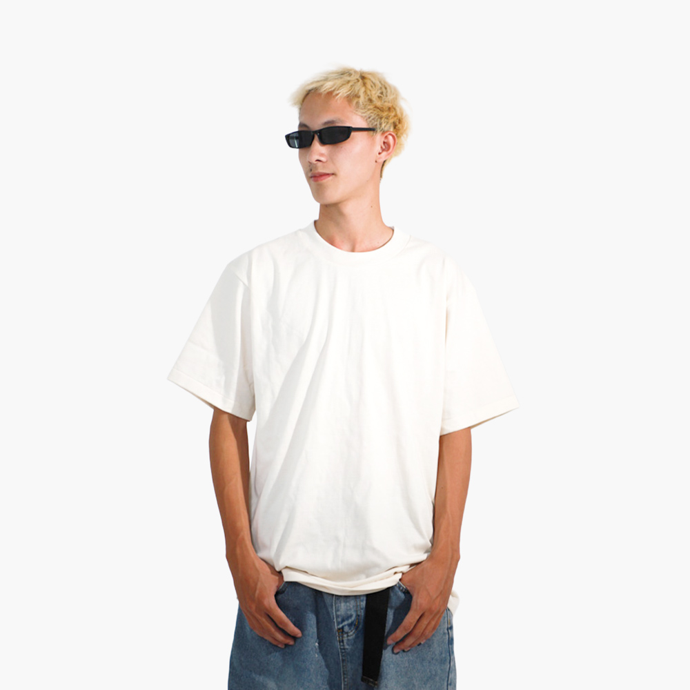 รับผลิตเสื้อยืด สุโขทัย รูปคนใส่เสื้อจริง รุ่น SAVAGE OVERSIZE