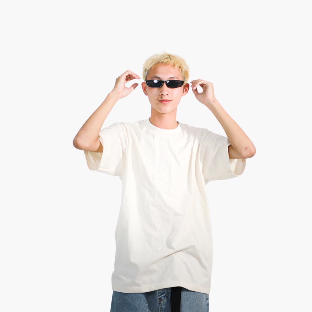 สกรีนเสื้อ ลำพูน รูปคนใส่เสื้อจริง รุ่น SAVAGE OVERSIZE