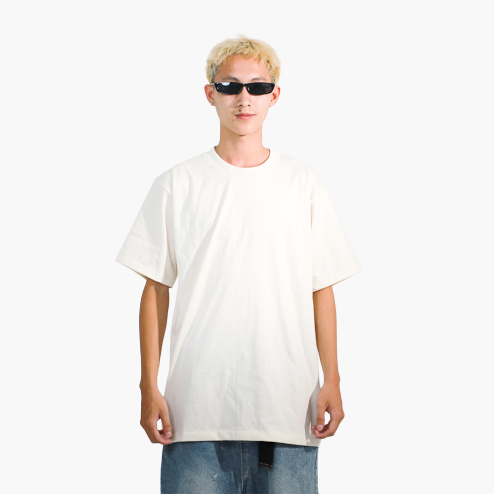 สกรีนเสื้อ แพร่ รูปคนใส่เสื้อจริง รุ่น SAVAGE OVERSIZE