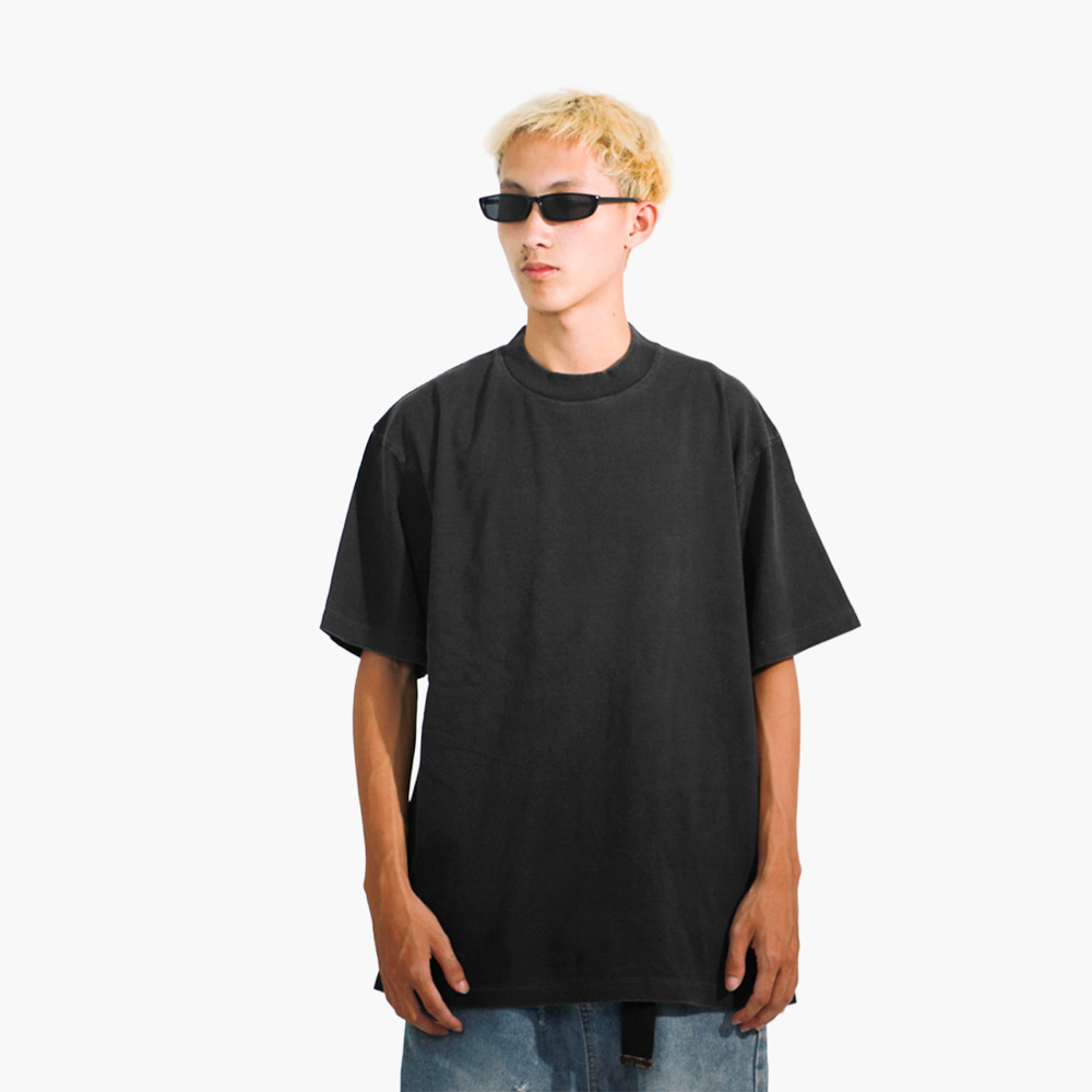 ร้านสกรีนเสื้อ ชัยภูมิ รูปคนใส่เสื้อจริง รุ่น SAVAGE OVERSIZE